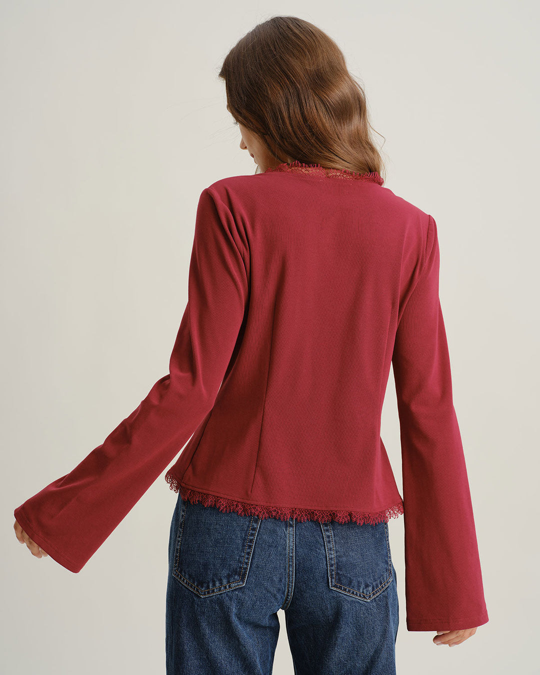 Cardigan vermelho elegante com decote em V e laço na frente