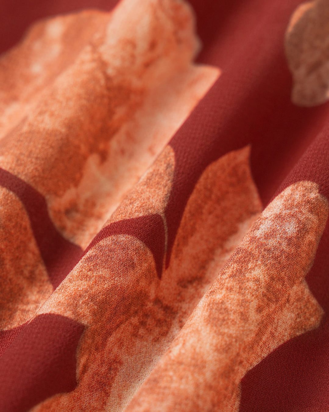 Vestido-túnica maxi floral com decote em V, cor carmesim