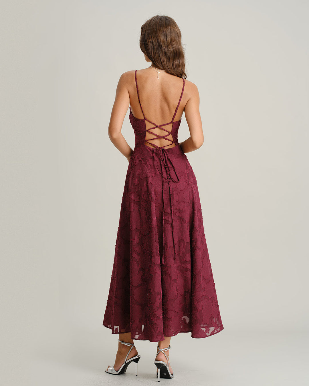 Vestido Longo Slip em Jacquard de Cor Vinho Elegante