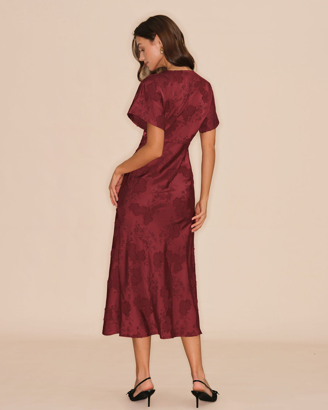 Vestido midi jacquard com decote em V - vermelho vinho, elegante e que valoriza a silhueta