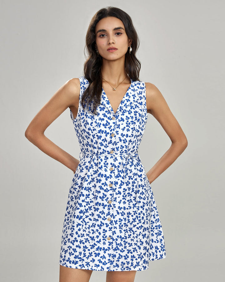 Vestido curto azul com decote em V e estampa floral - atrevido, feminino e perfeito para o verão